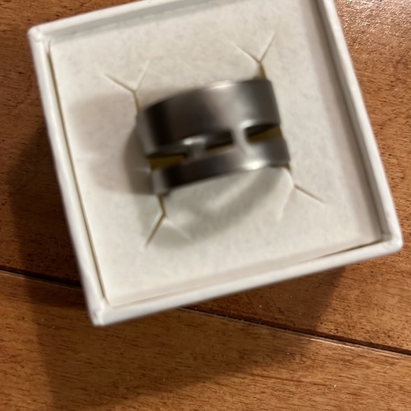 Swarovski Atelier Victor & Rolf frozen grey ring - Picture 6 of 6